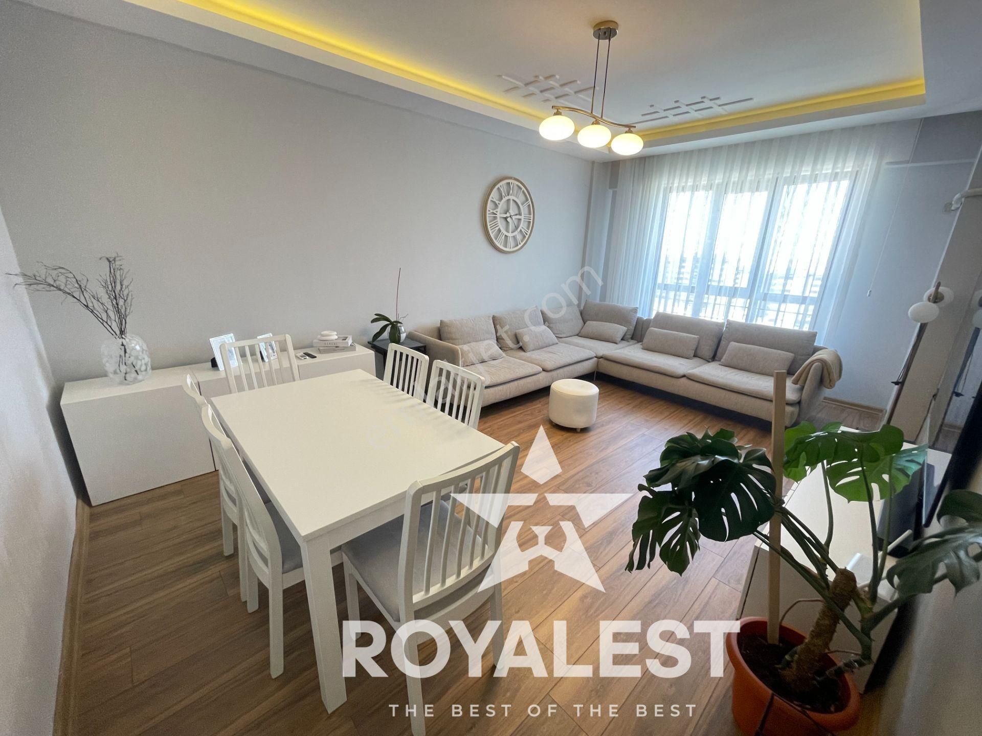 Royalest'ten Önü Kapanmayacak Ara Kat Masrafsız Lüks 2+1