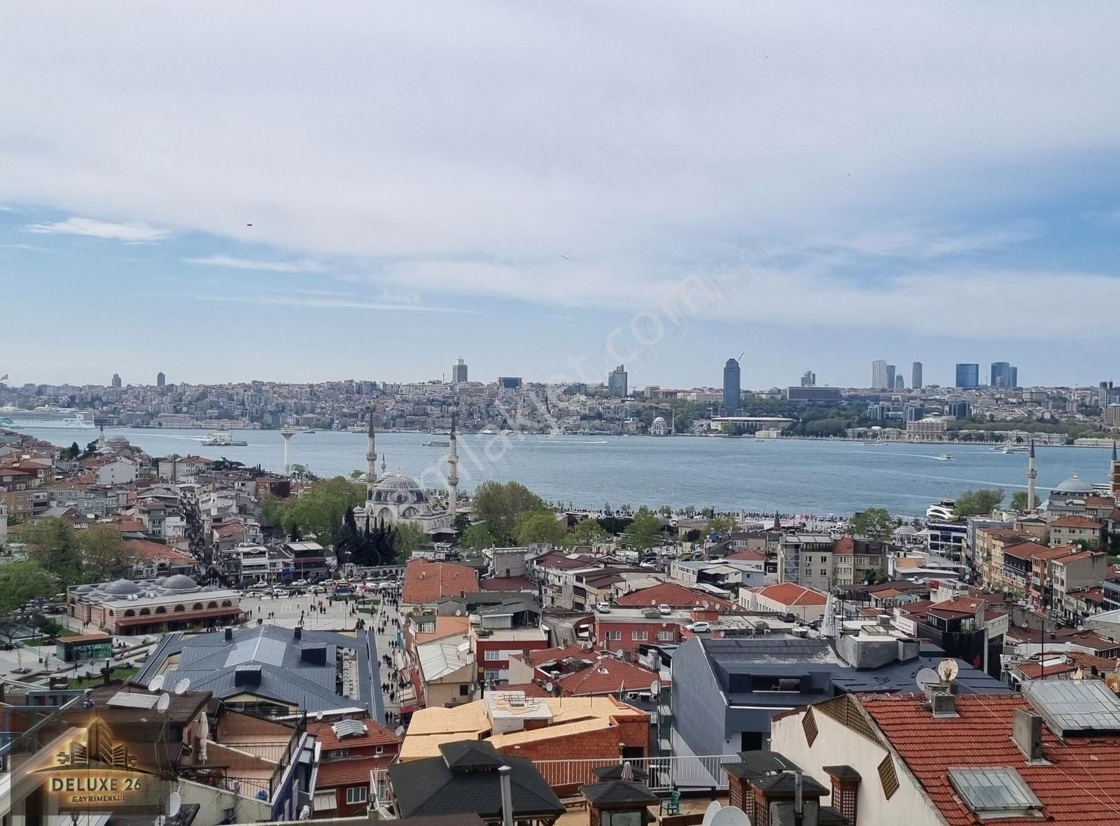 Deluxe 26 ' Dan Yeni Binada Deniz Manzaralı 1+1 60 M2 Fırsatt