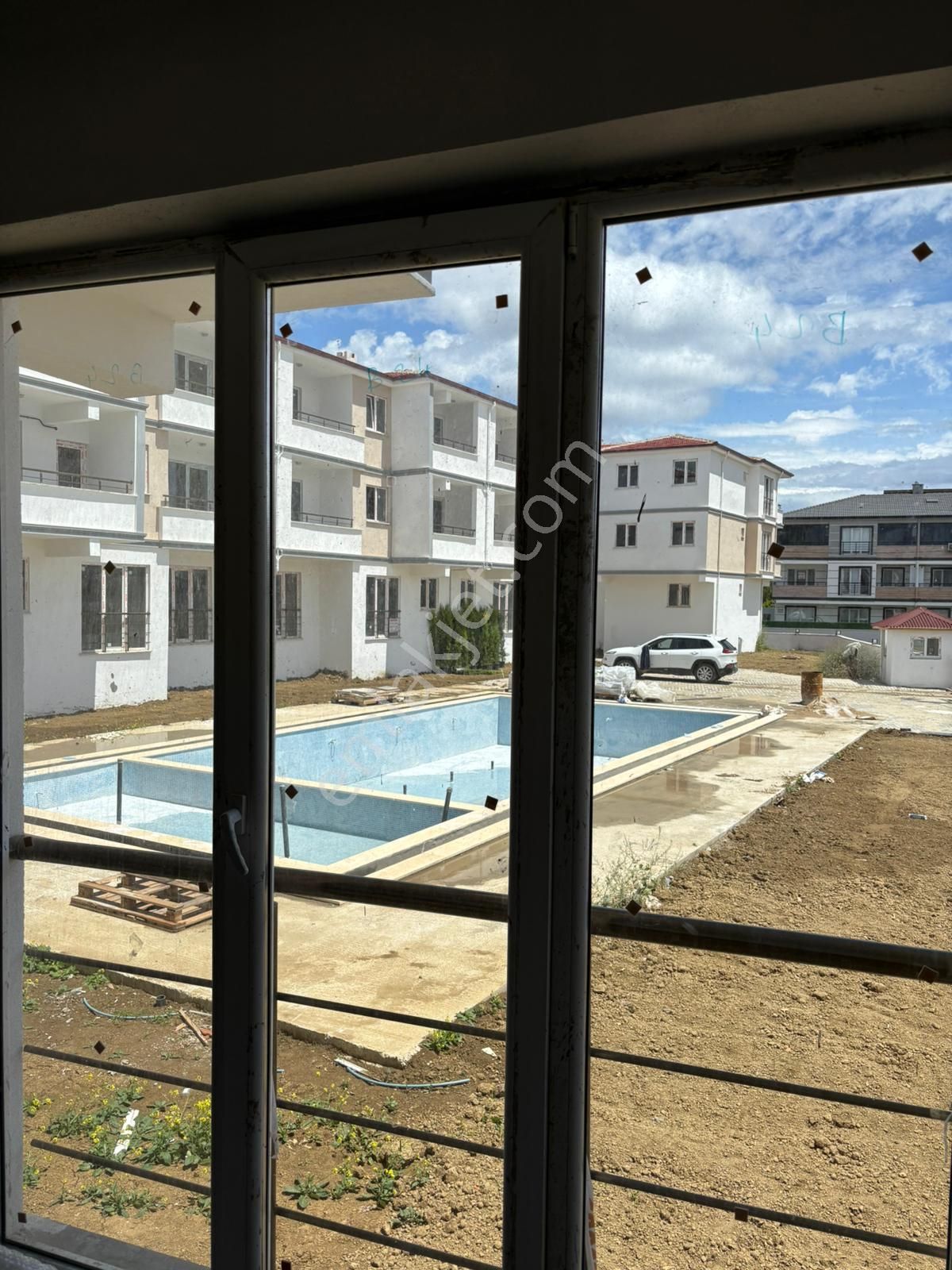 Tekirdağ Kumbağ Da Sıfır Satılık 1+1 Havuzlu Sitede