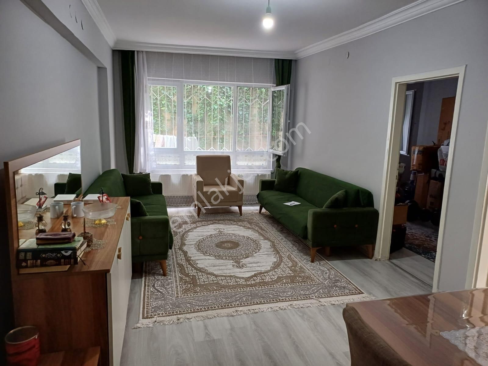 Maçka Sokakta İçi Yapılı Müstakil Bahçe Kullanımlı Giriş Kat 3+1 Satılık Daire