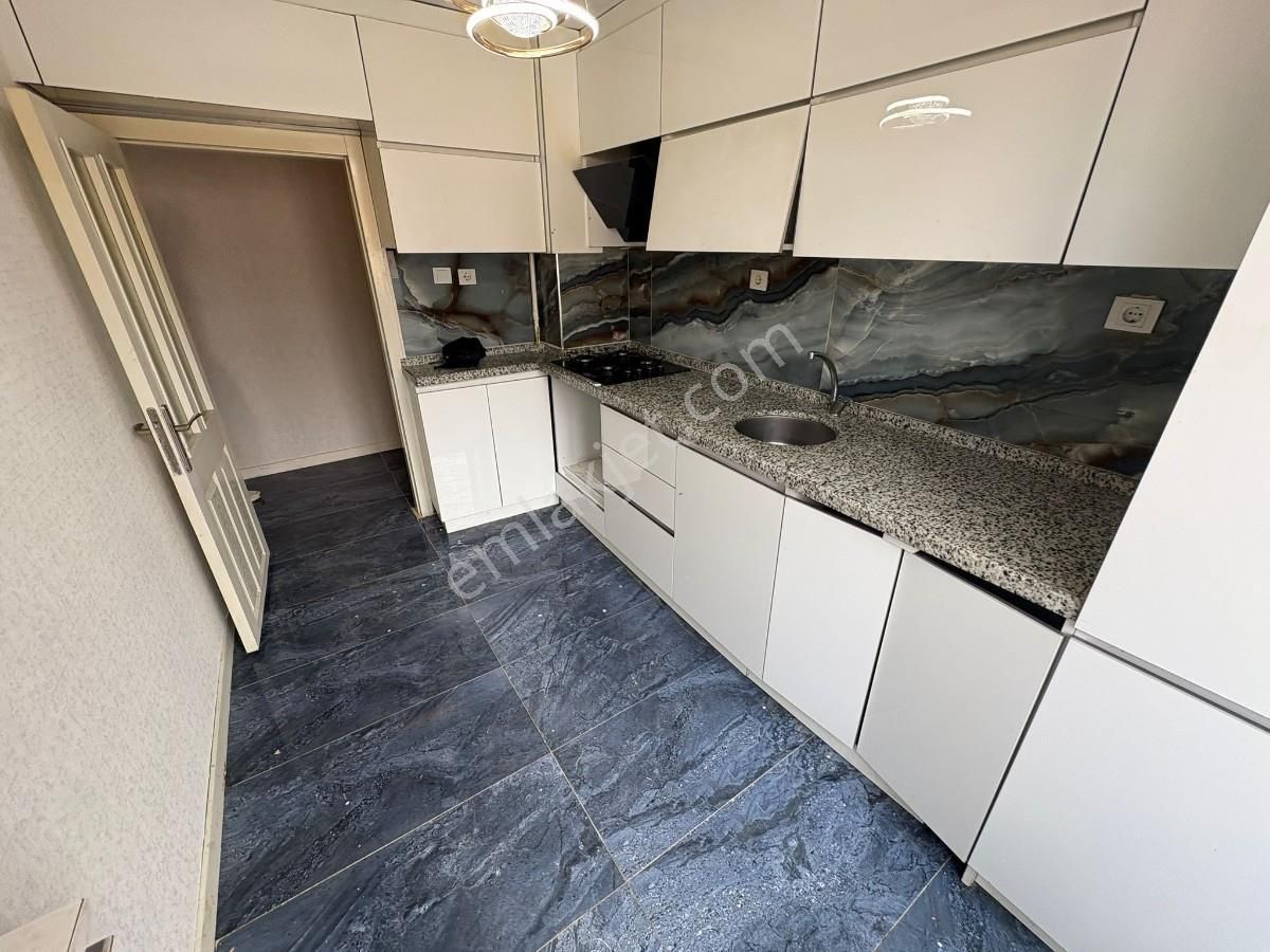 Sincan Akşemsettin Mahallesinde 3+1 Yapılı Daire