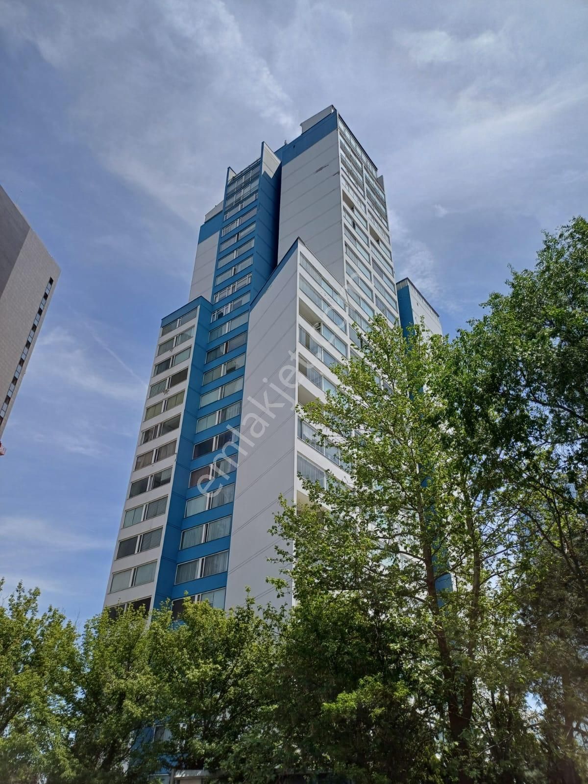 Akman Plazada Katta Manzaralı Yapılı Full Mobilyalı 1+1 Mobilyalı Kiralık Daire