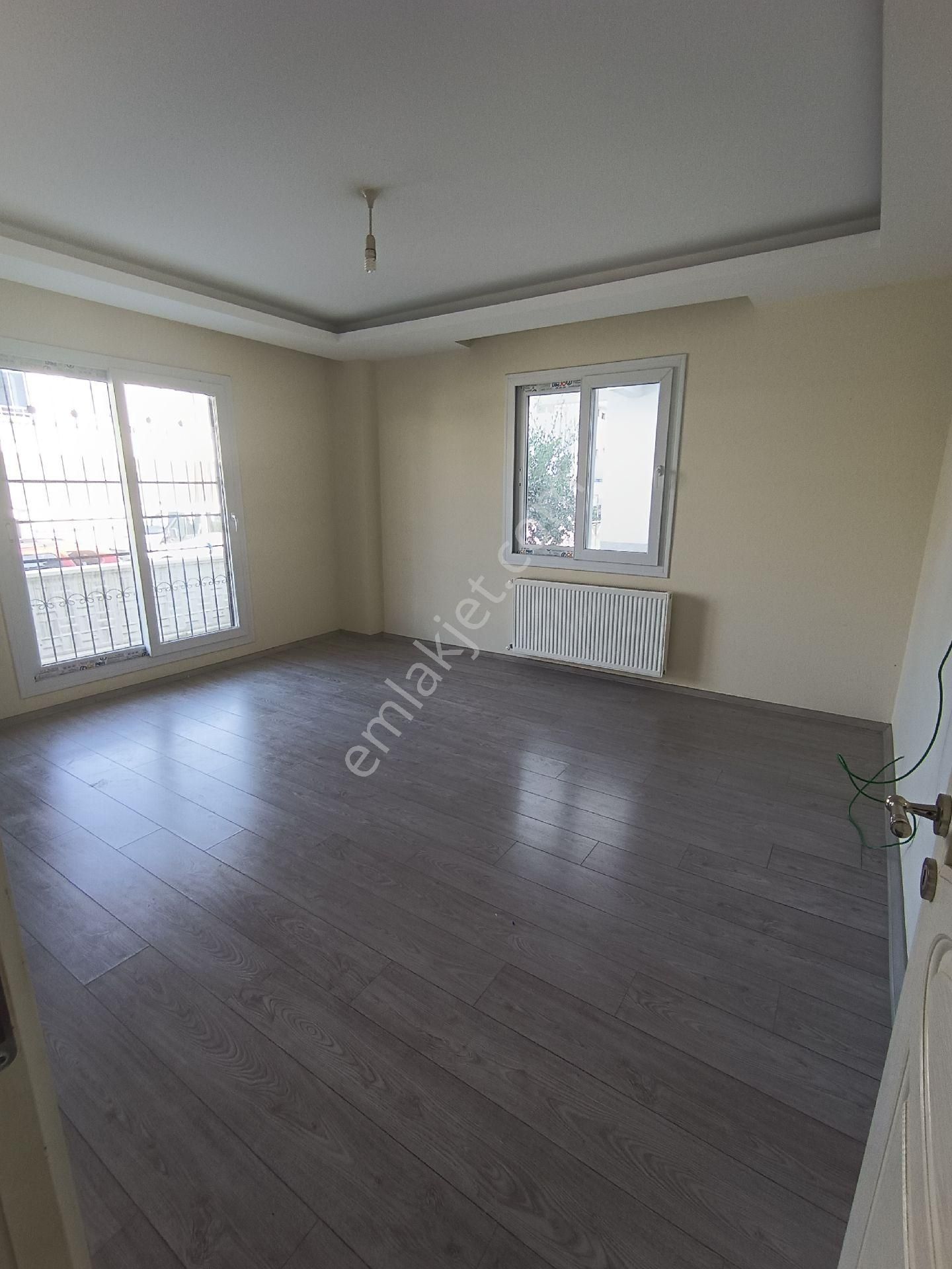 Bizim Emlak'tan Yarbay Şemsettin Mahallesinde 3+1 Doğalgaz Kombili Kiralık Daire
