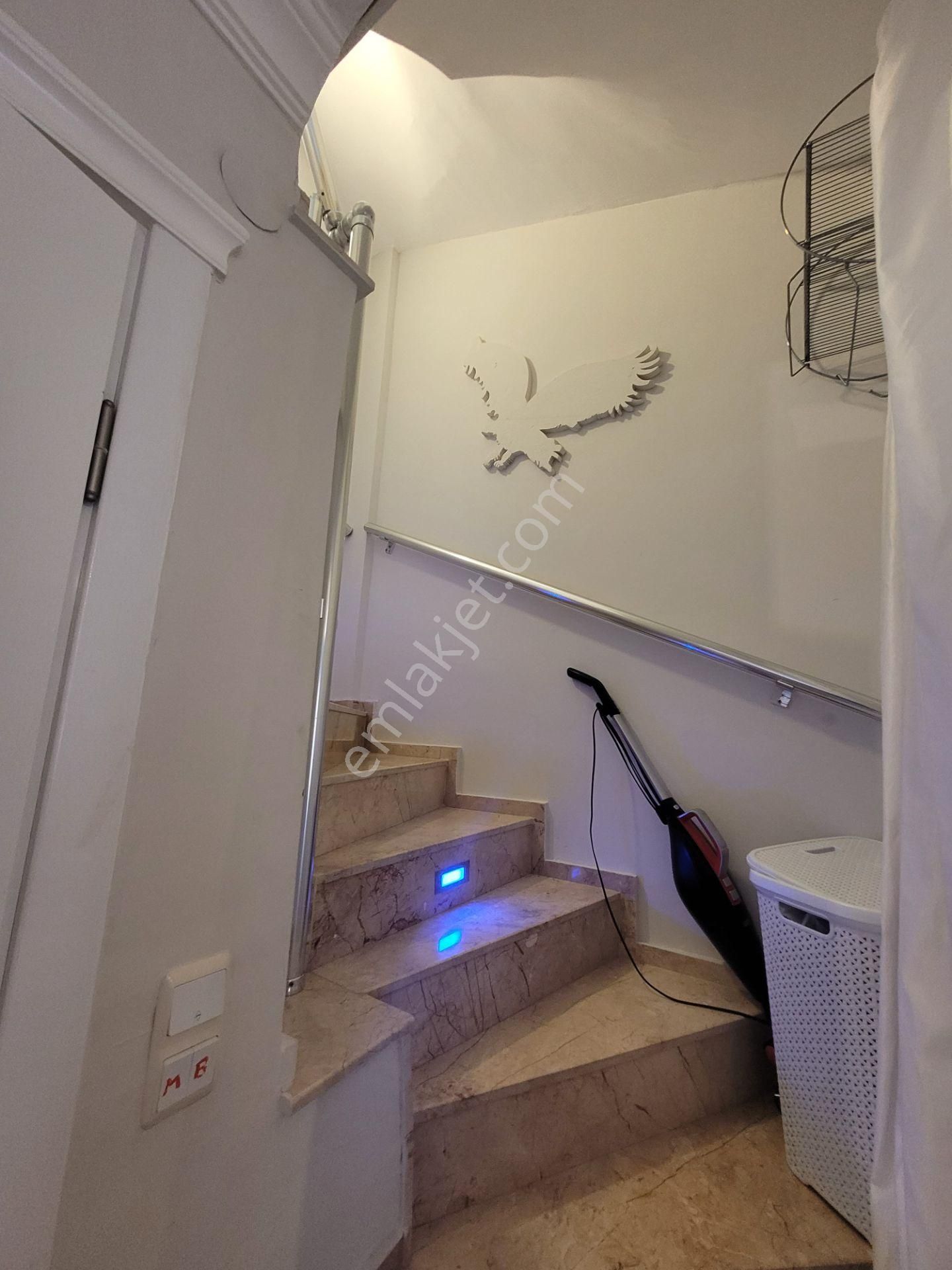 Doğanbey'de Denize 7 Dk Yürüyüş Mesafesinde 3+1 Bakımlı Villa - Görsel 19