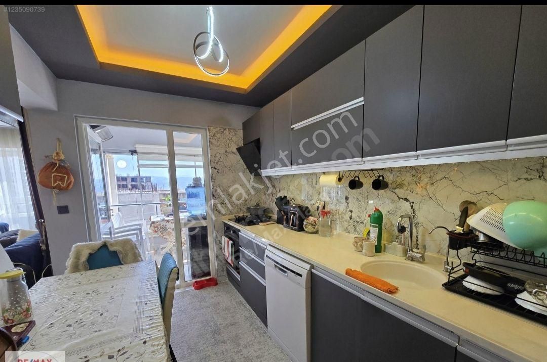 2+1 Kısmı Denız Manzaralı