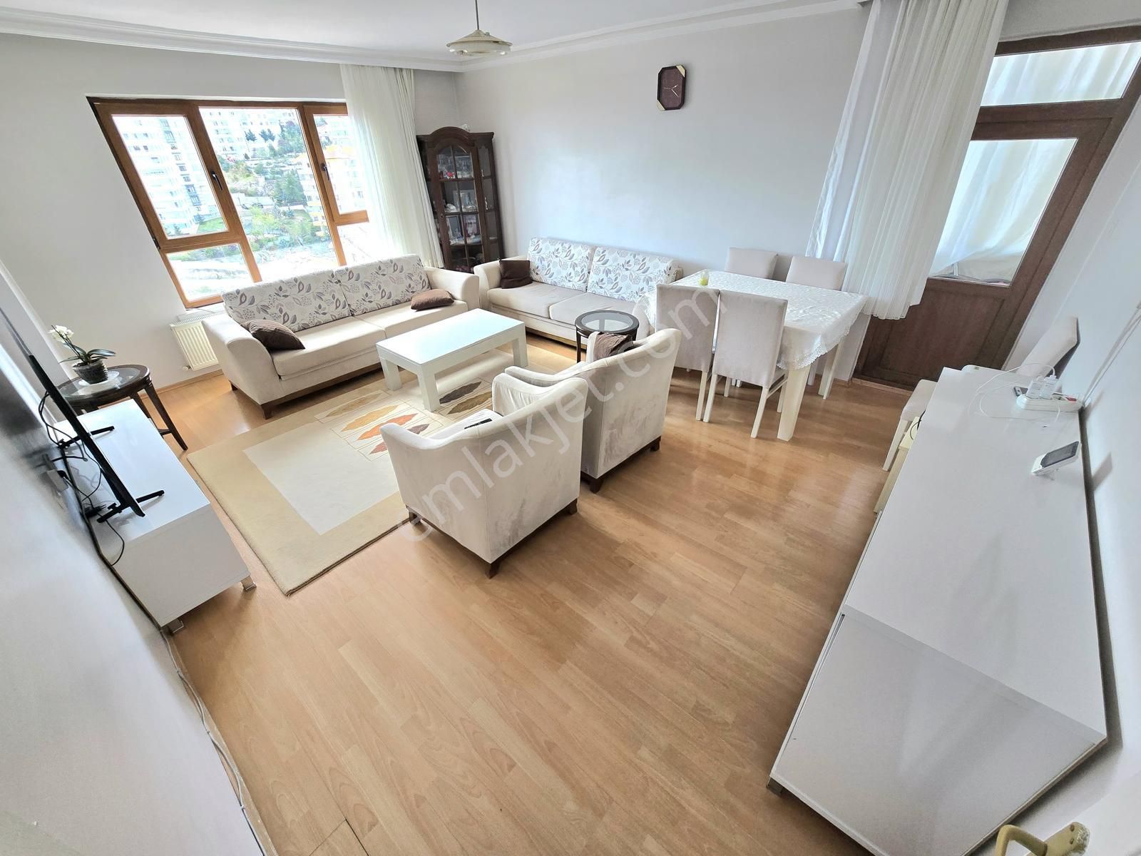 (1051) Keçiören İncirlide 2.orta Katta 3+1 Daire