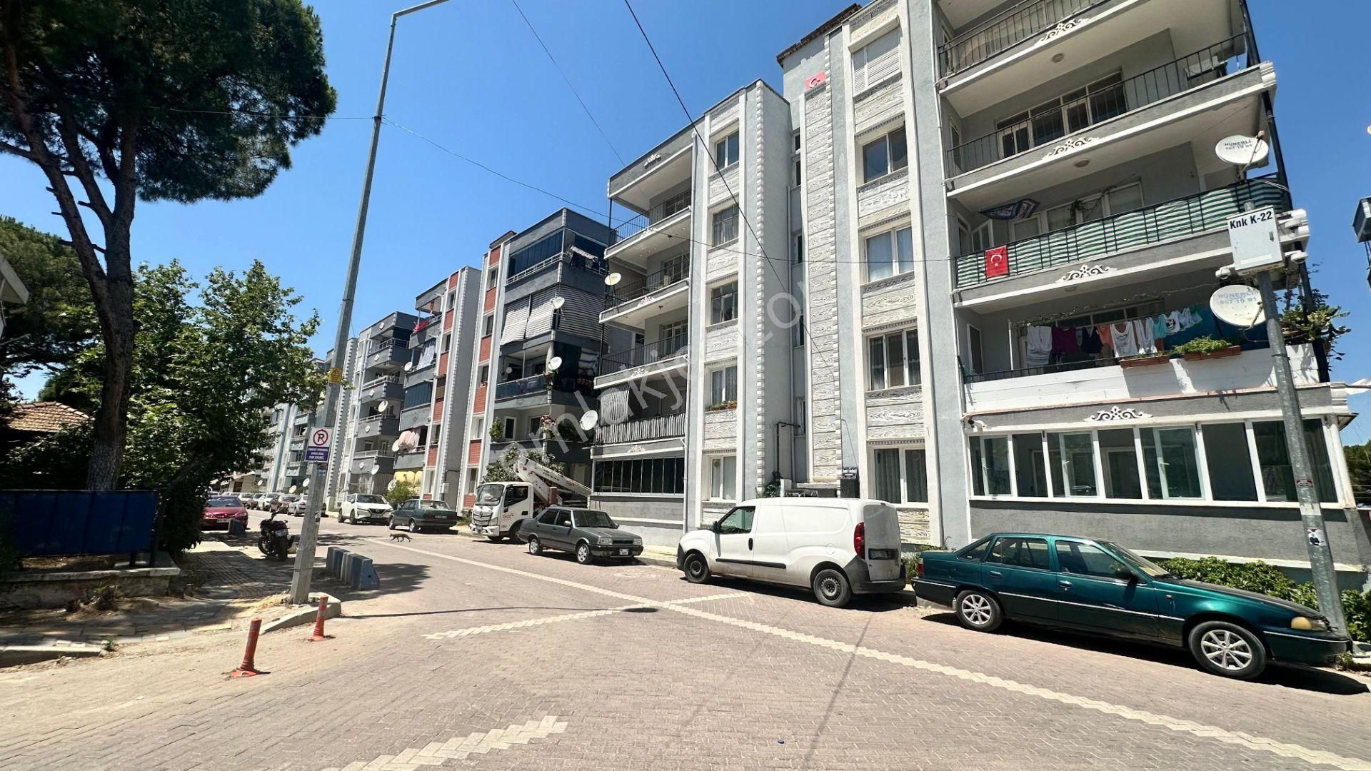 Re/max Target Ons'dan İzmır Kınık Merkez De 3+1 Satılık Daıre