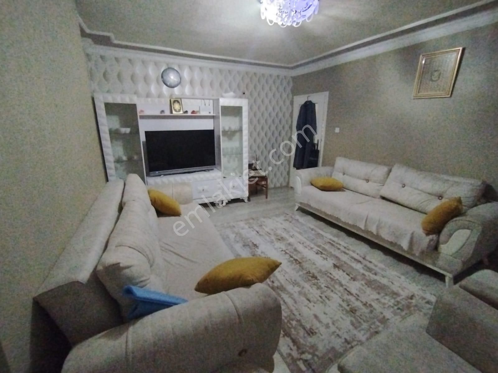 (1054) Keçiören İncirli Barışyolu Caddede 3+1 Satılık Daire