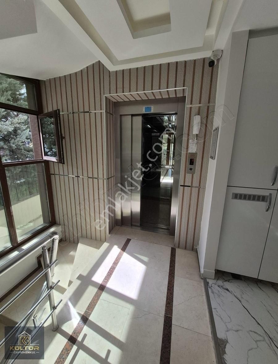 Yaşamkentte Faturalar Dahil Cadde Üzerinde 2+1 Eşyalı Kiralık