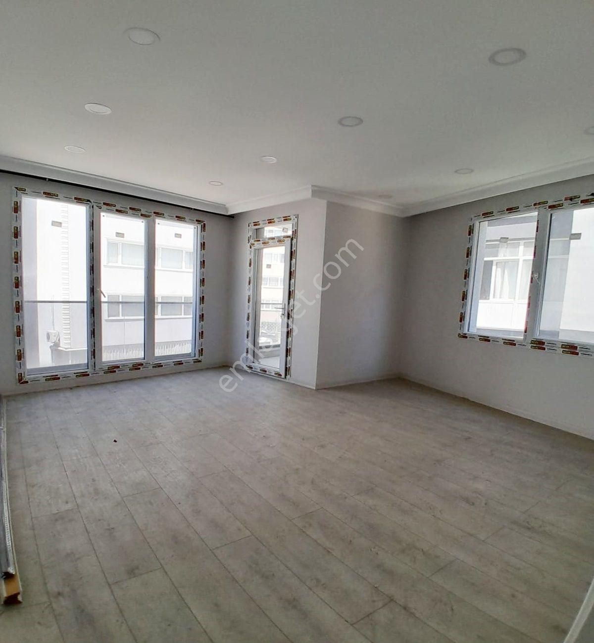 Avcılar D.köşklerde 2+1 Sıfır Ebeveyn Banyolu Ön Cephe Satılık Daire - Görsel 2