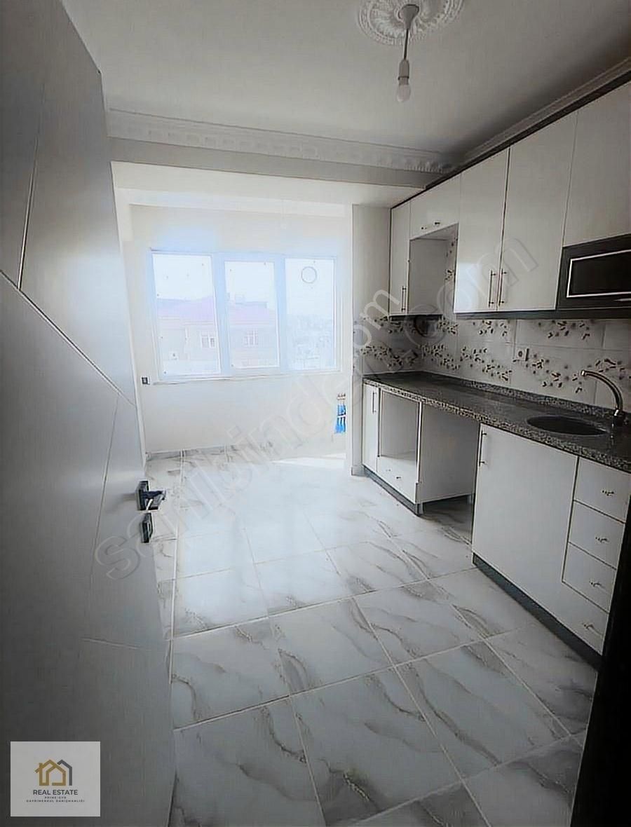 2+1 Cadde Üstü Sıfır Daire