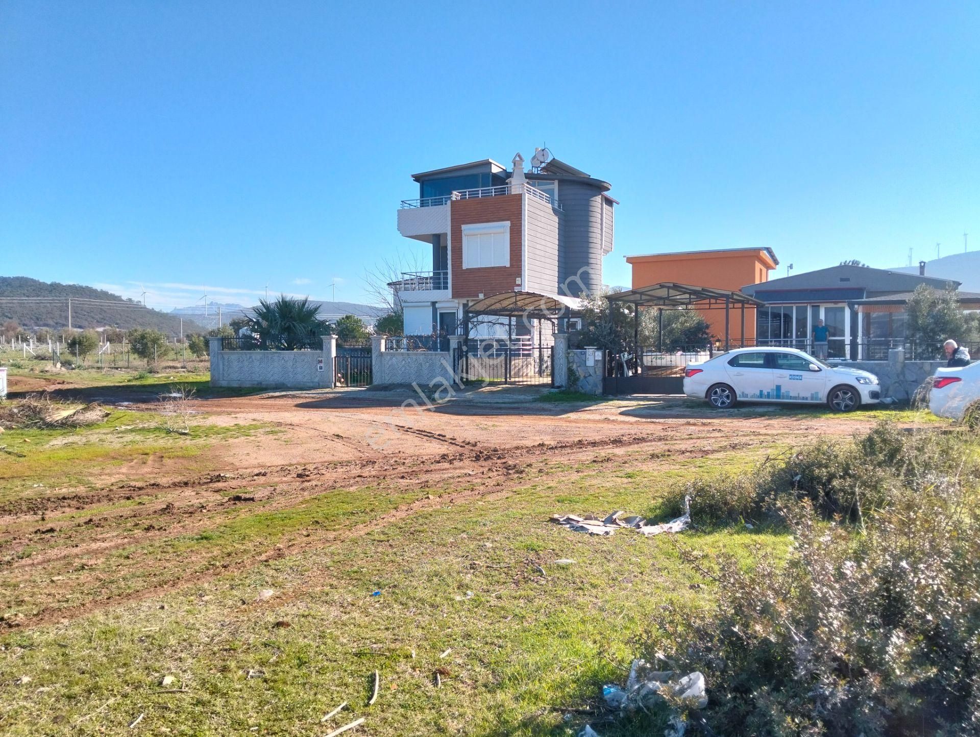 Didim Cem Emlak'tan Balova Girişinde 300m2 Satılık İmarlı Arsa