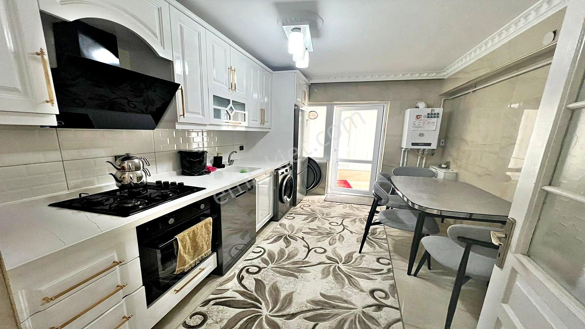 Ufuktepe Karakol Arkası Altında 3 Kat Var Yeni Bina Masrafsız!