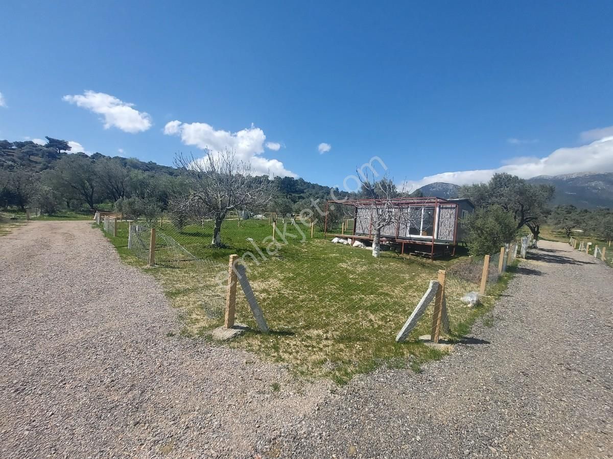 Turyaptan Kemalpaşa Vişnelide Satılık 225 M2 Bahçe