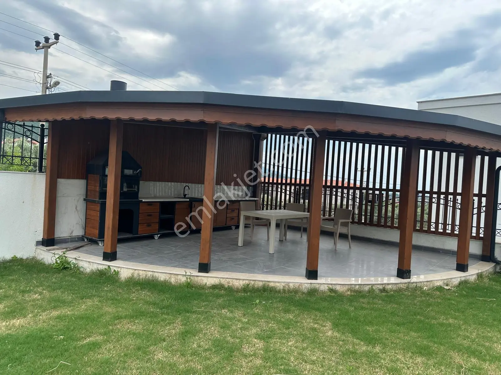 Kuşadası Güzelçamlı Mahallesi Karadere Caddesinde Satılık Sıfır Müstakil Ve Bitişik Nizam Villalar - Görsel 2