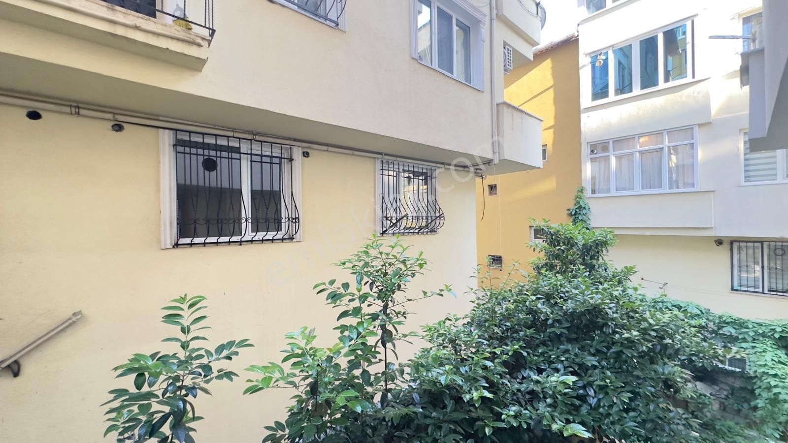 Çekmeköy Hamidiye Limon Cafe Yakın Kiralık Y.giriş Daire 2+1/85m2