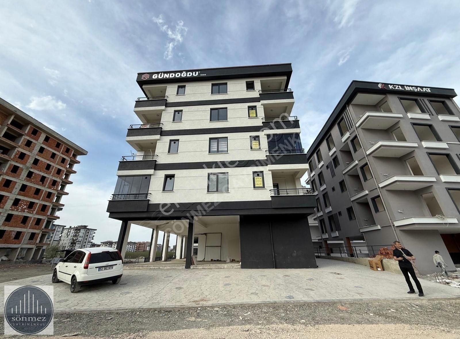 Sönmez'den Cumhuriyet Mah. 1+1 Eşyalı Sıfır Kiralık Daire