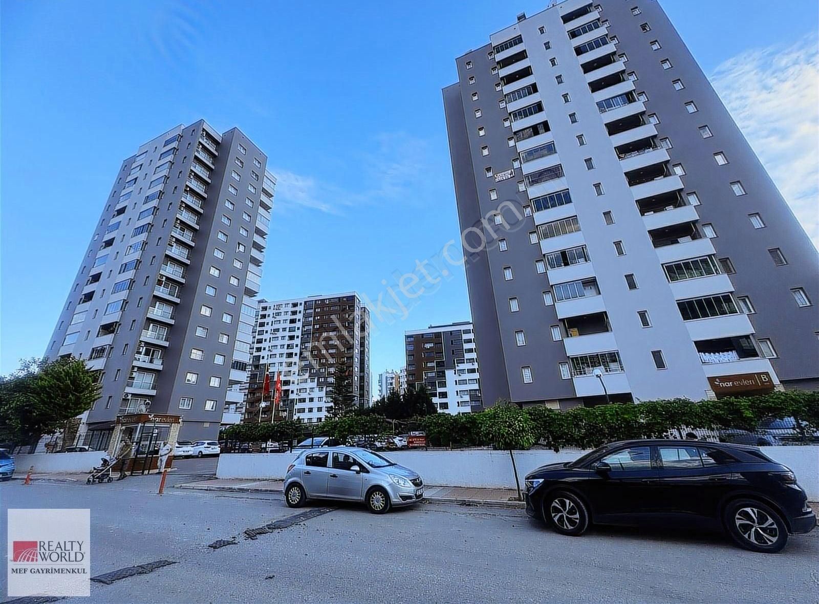 Rw Mef'den Yenişehir Nar Evleri'nde 3+1 Havuzlu Lüks Daire