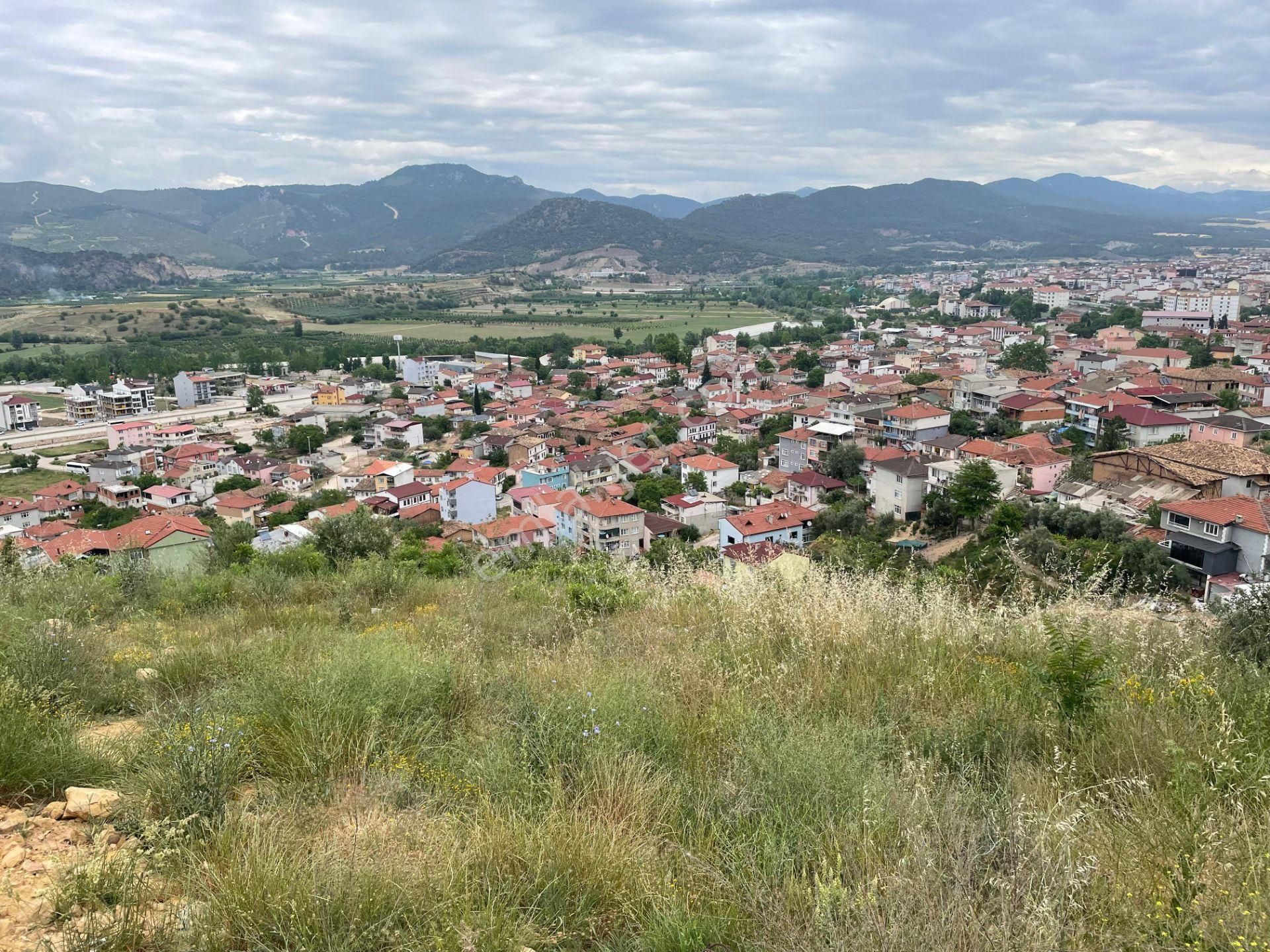 Osmaneli Merkezde 244 M2 % 40 Konut İmarlı Arsa