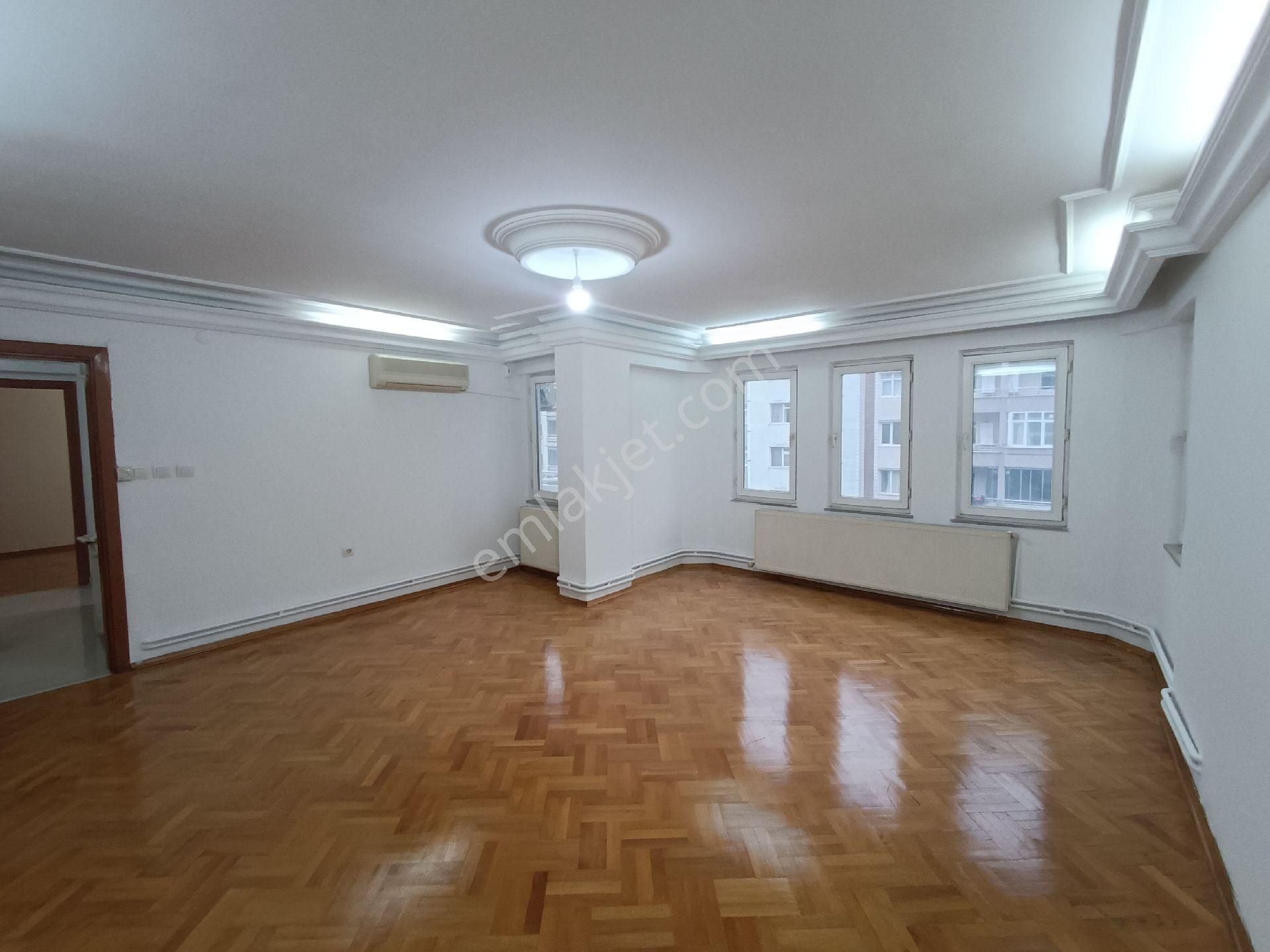 İlkadım Bulvar Üzerinde Kiralık Daire Selahiye Mahallesinde