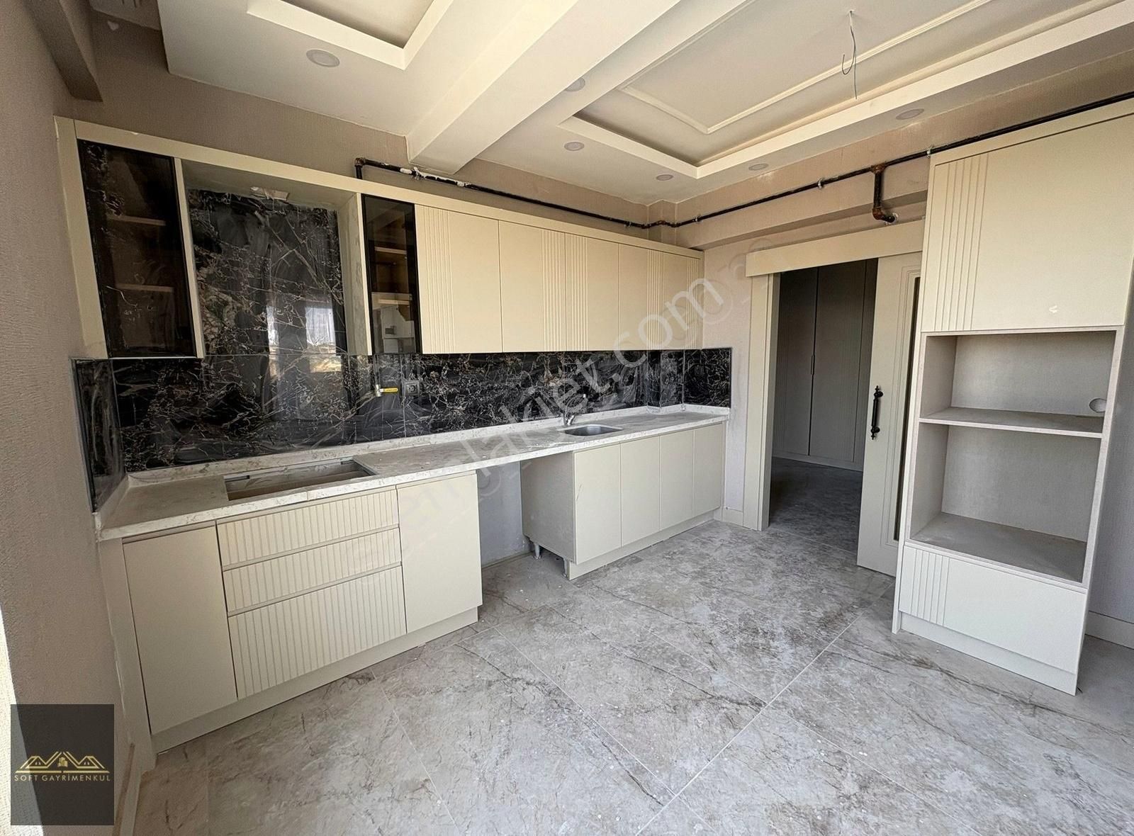 Soft'tan Geniş Oturumlu Panoramik Manzaralıı 3+1 Kiralık Daire!!