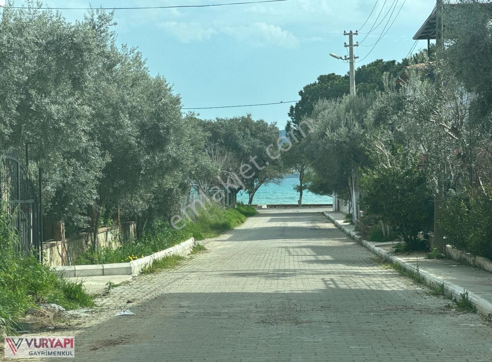 Denize 300 Metre 2+1 Bahçeli Yazlık