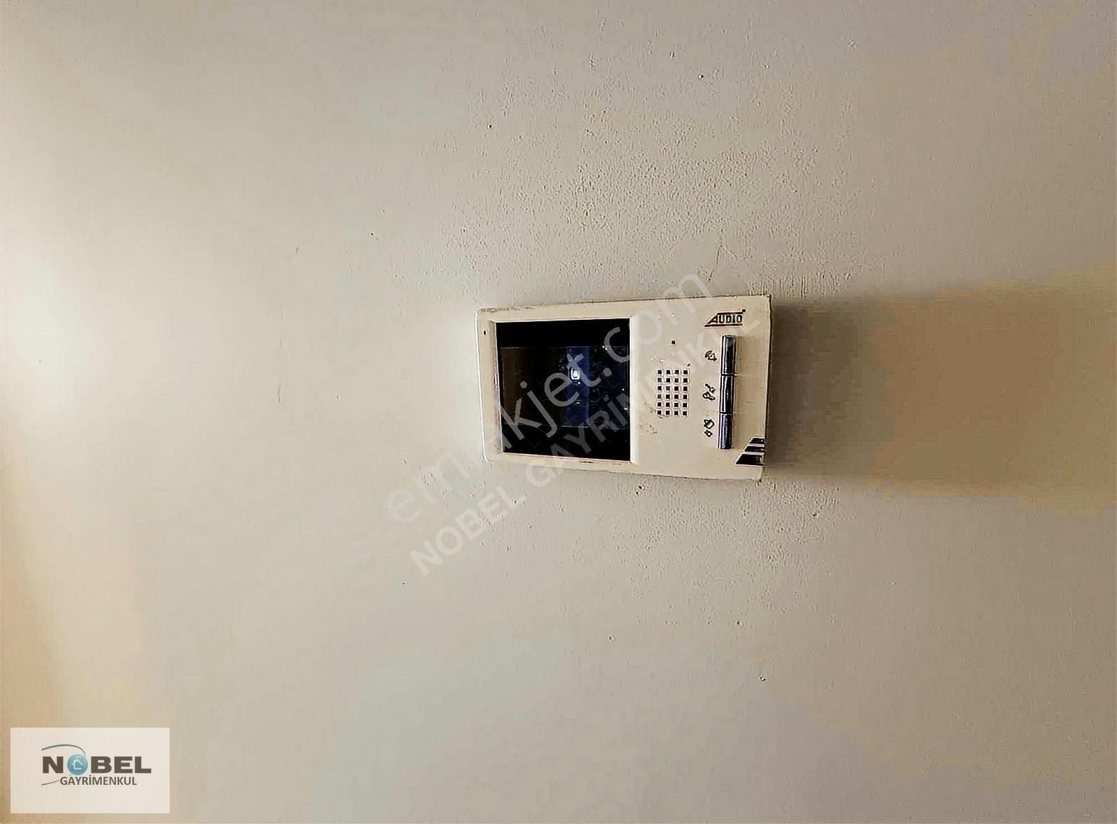 Zeynep Kamil Hastanesine Yakın 2+1 Kiralık Yüksek Giriş