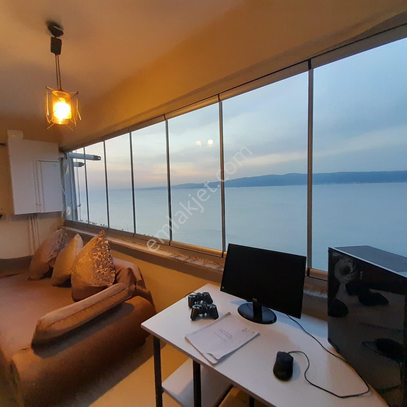 Ful Deniz Manzaralı Daire