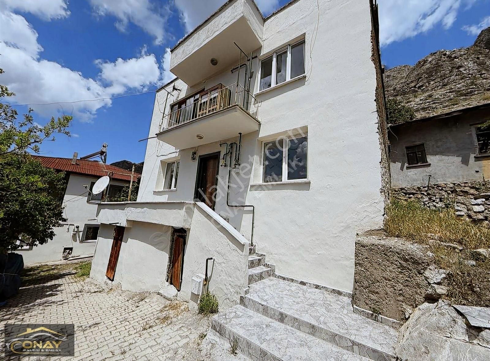 Onay Gayrimenkul' Den Kiralık 2+1 Daire