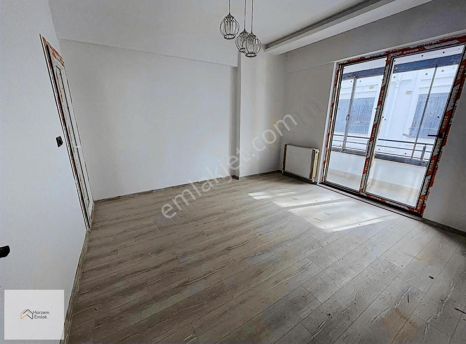 [hg] Geniş Kullanım Alanına Sahip 2+1 120m2 Daire!!!