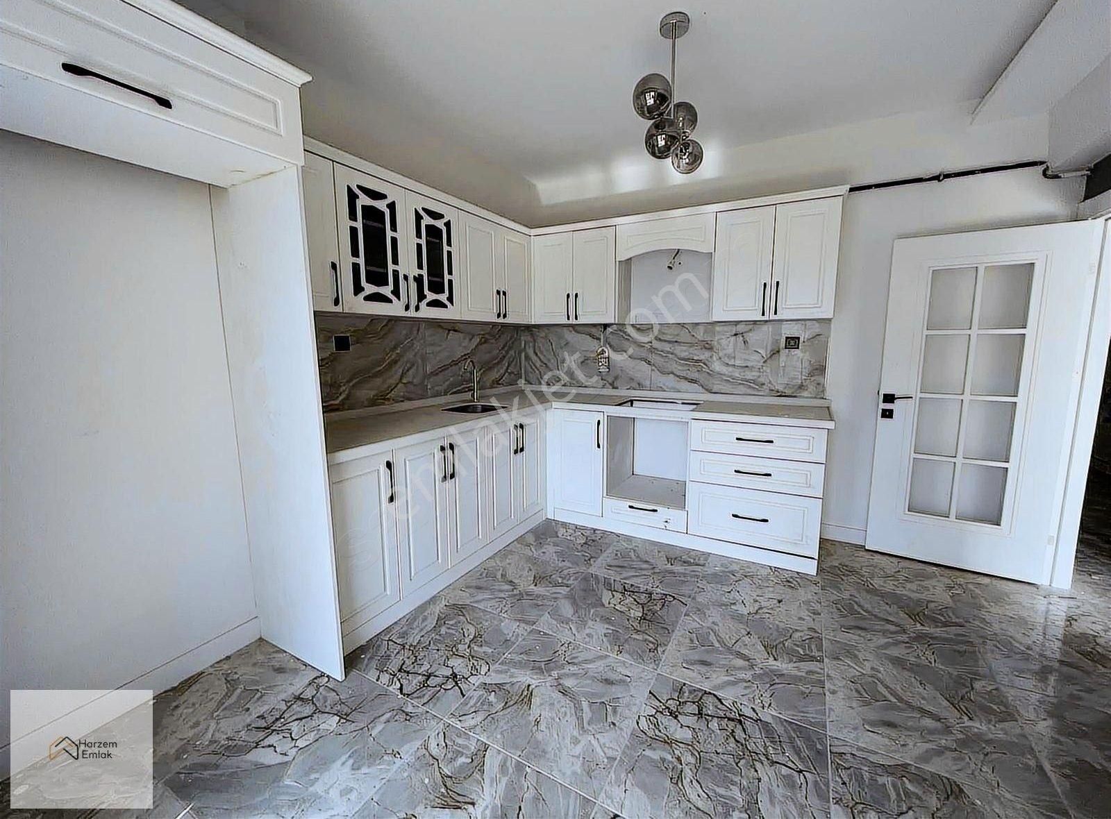 [hg] Geniş Kullanım Alanına Sahip 2+1 120m2 Daire!!!