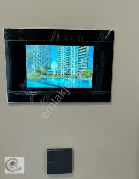 Ümraniye Avrupa Konutları Yamanevler Sitesi 1+1 Köşe Boş Satılık