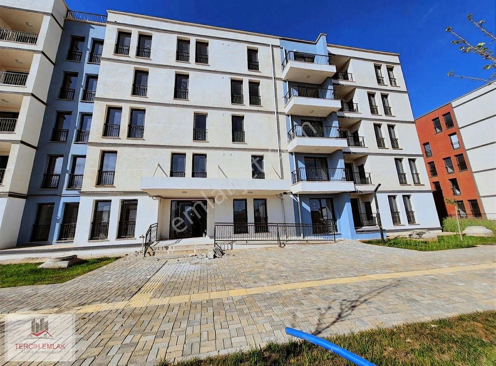 Tercih Emlaktan 3+1.sıfır Daire Kiralıktır