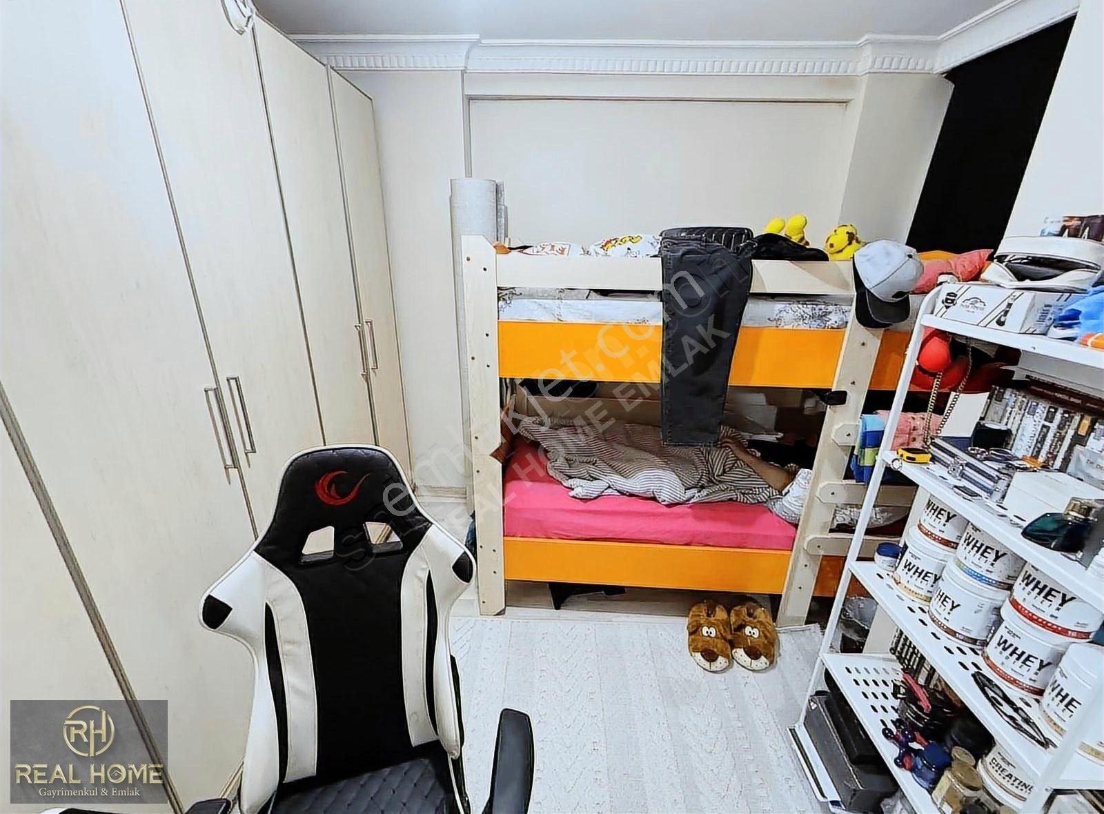 Gültepe'de 2+1 Satılık 2.kat Cam Balkonlu Ankastreli Daire