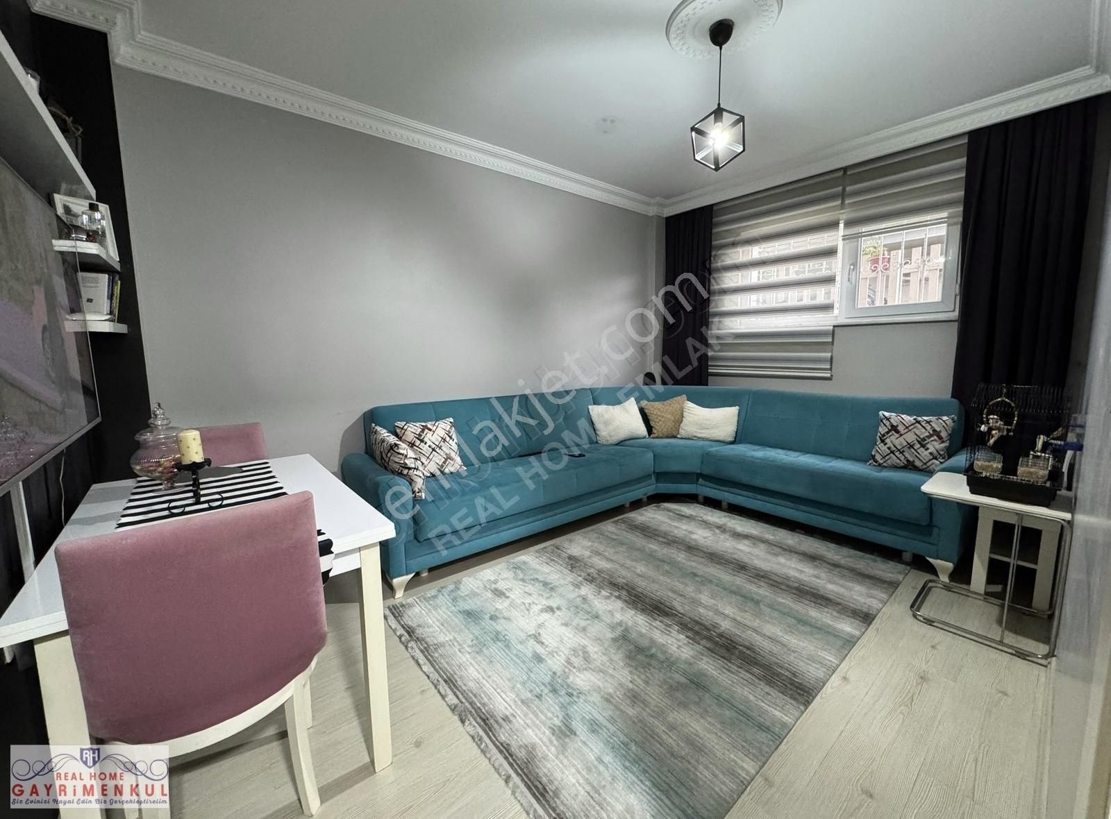 Taştepe'de 1+1 Satılık Düz Giriş 70 M2 Köşe Başı Daire