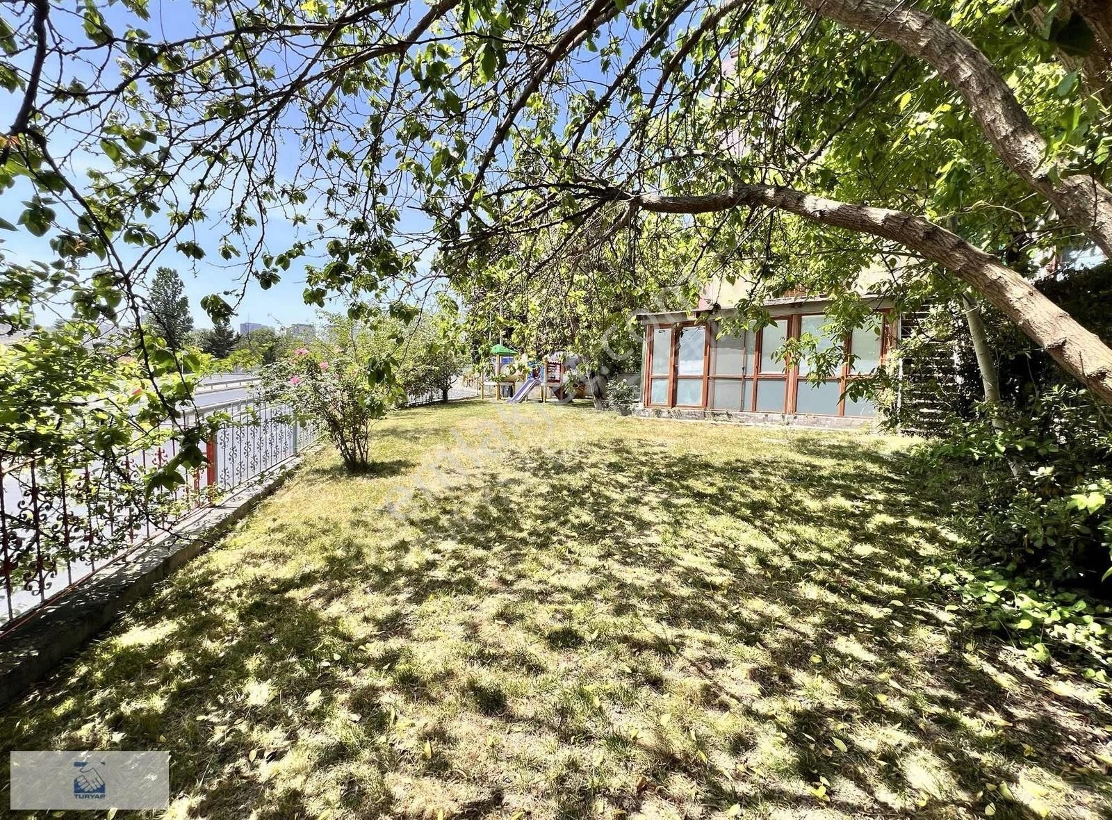 Bahçeşehir Merkezde İşyerine Uygun Villa - Görsel 23