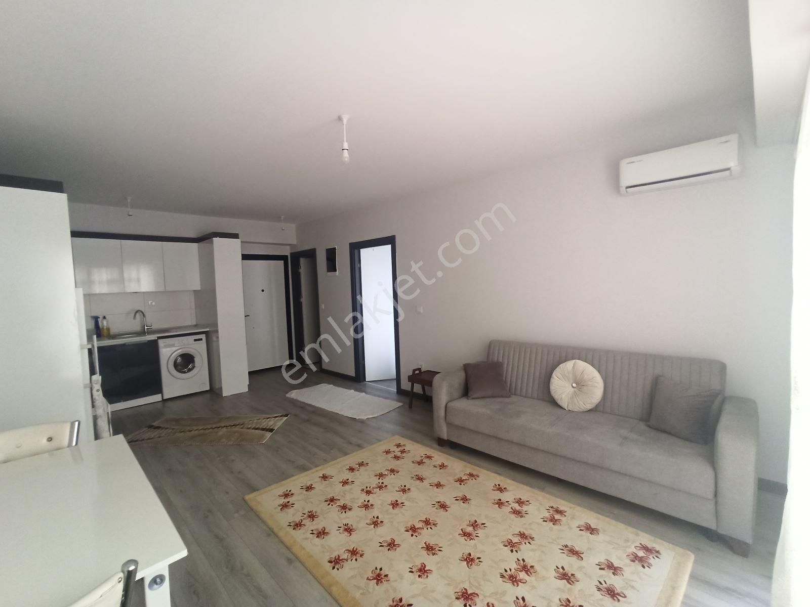 Havalimanına Yakın Skypark2 Sitesinde Kiralık Eşyalı 1+1 Daire
