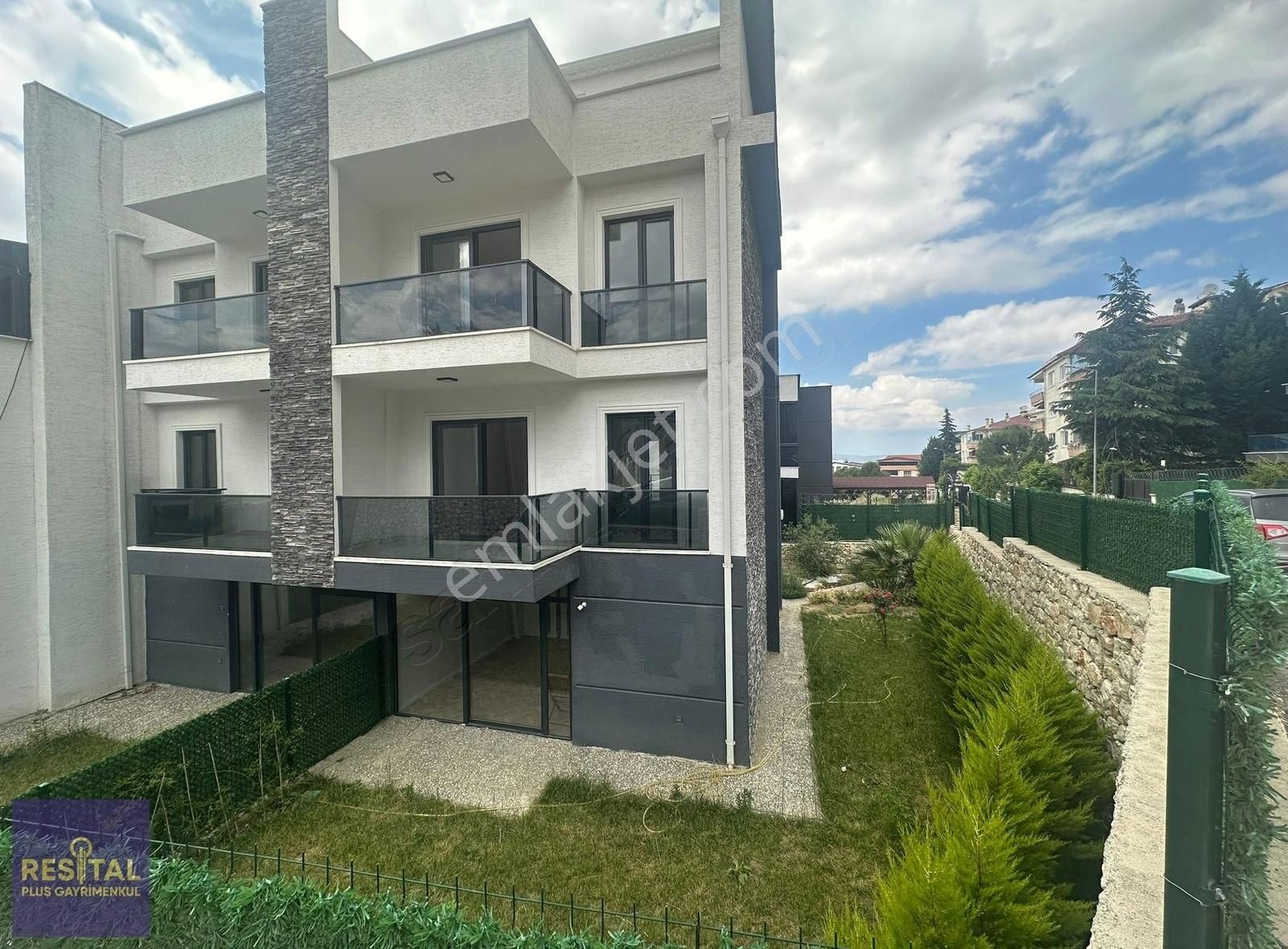Nilüfer Kültür'de Bahçeli Ve Manzaralı 4+2 Satılık Villa