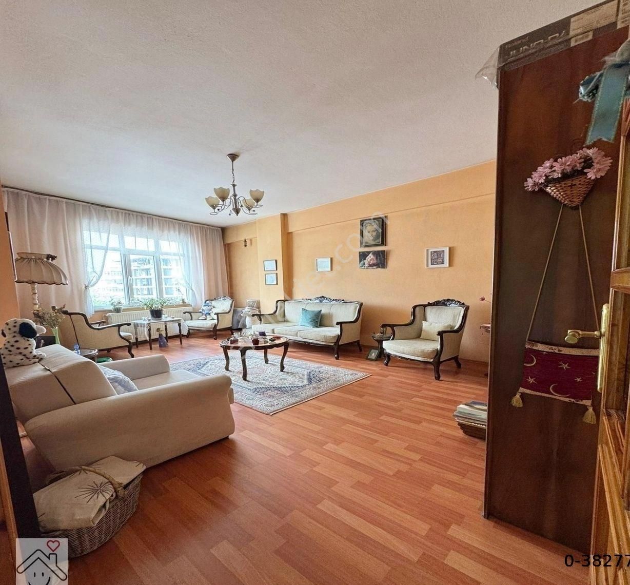 Avcılar Denizköşklerde Deniz Manzaralı Yatırımlık Ve Oturuma Uygun Mükemmel Daire - Görsel 5