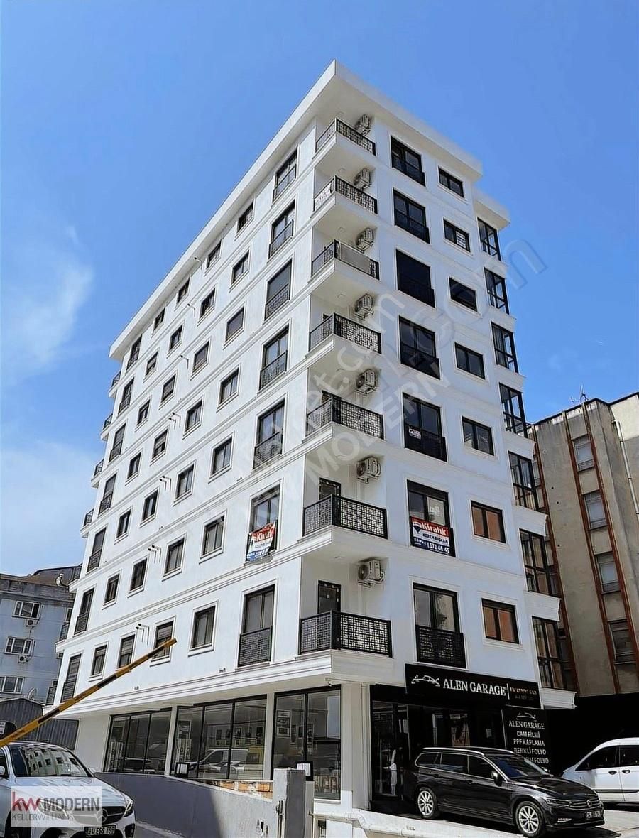 Ataşehr İçerenköy'de Sıfır İskanlı Deniz Manzaralı 200m2 Dublex