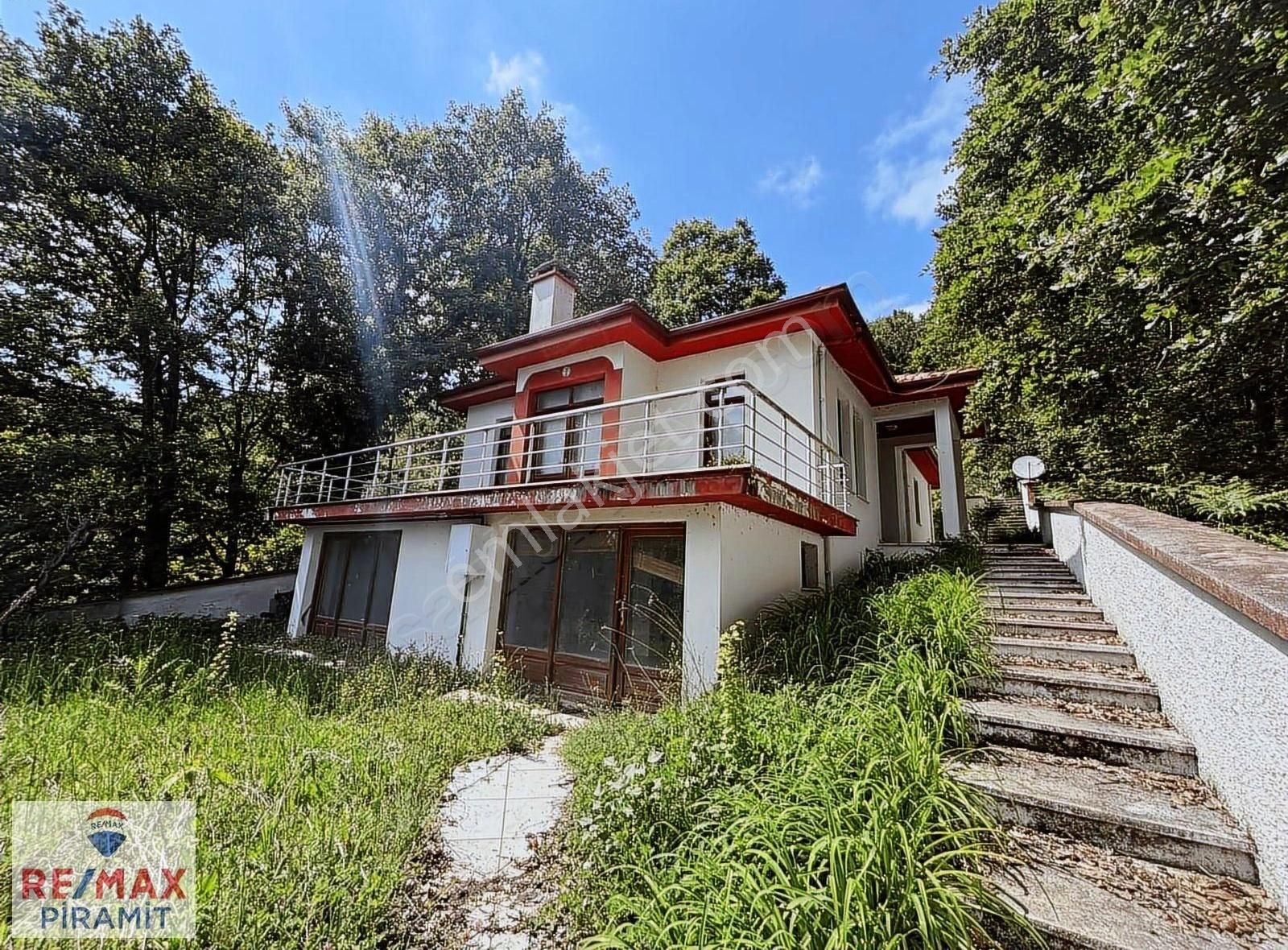 Yalova Güneyköyde Doğa Manzaralı, Tam Eşyalı Müstakil Ev