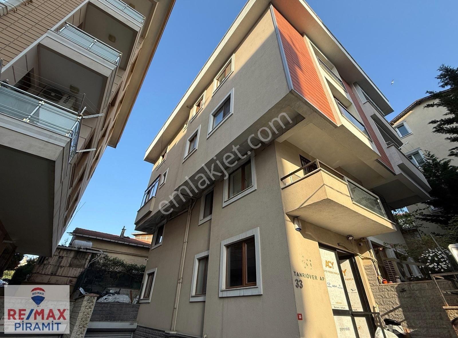 Merkezi Konumda , Yeni Binada , İçi Bakımlı 3+1 Satılık Daire.!!