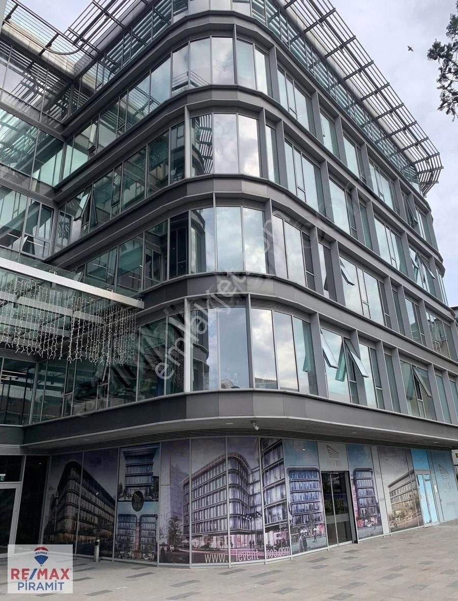 Levent No:5 Plazada Yatırımlık Satılık -hesna Yılmaz