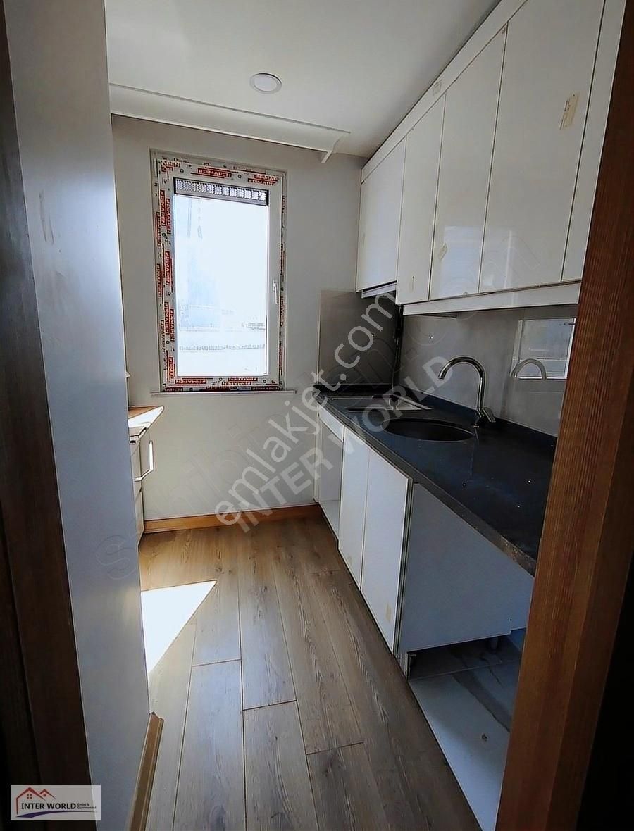 İnter World Emlak'dan Metro Dibinde 3+2 Dublex Sıfır Daire