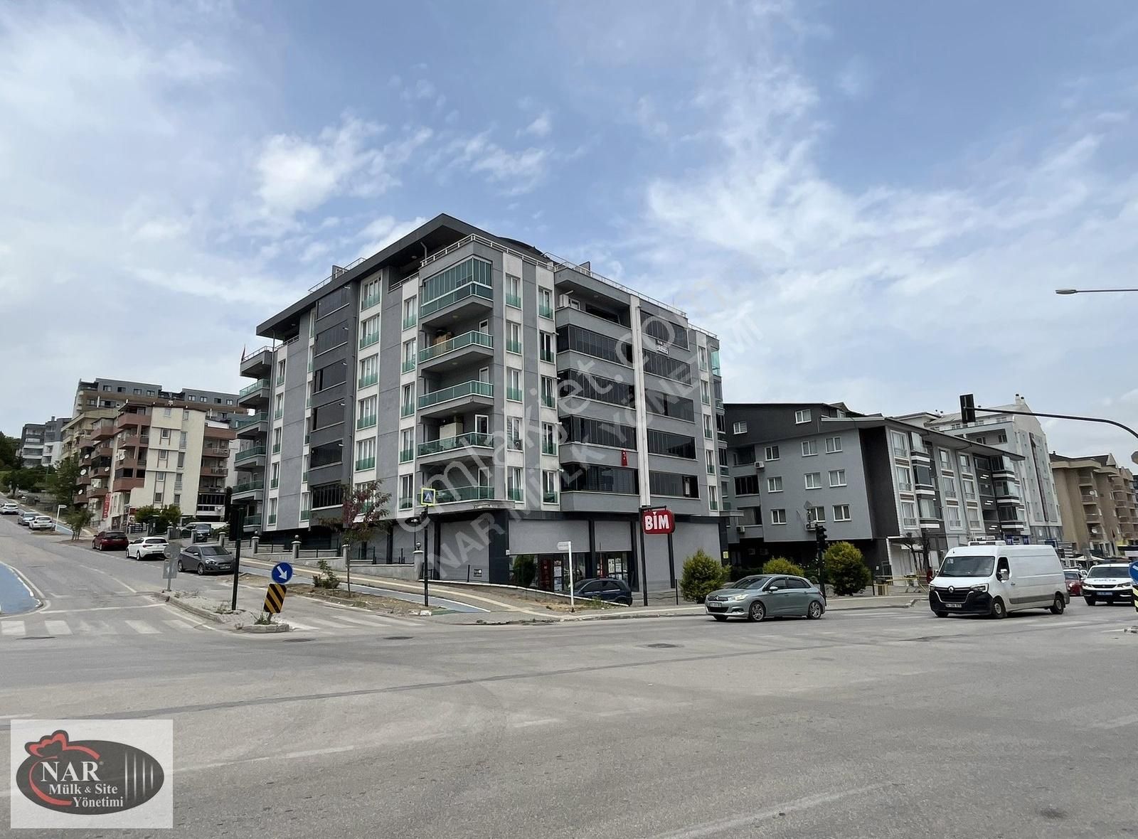 Nar Yönetim'den Görükle Merkezde 3+1 Eşyasız Kiralık Daire