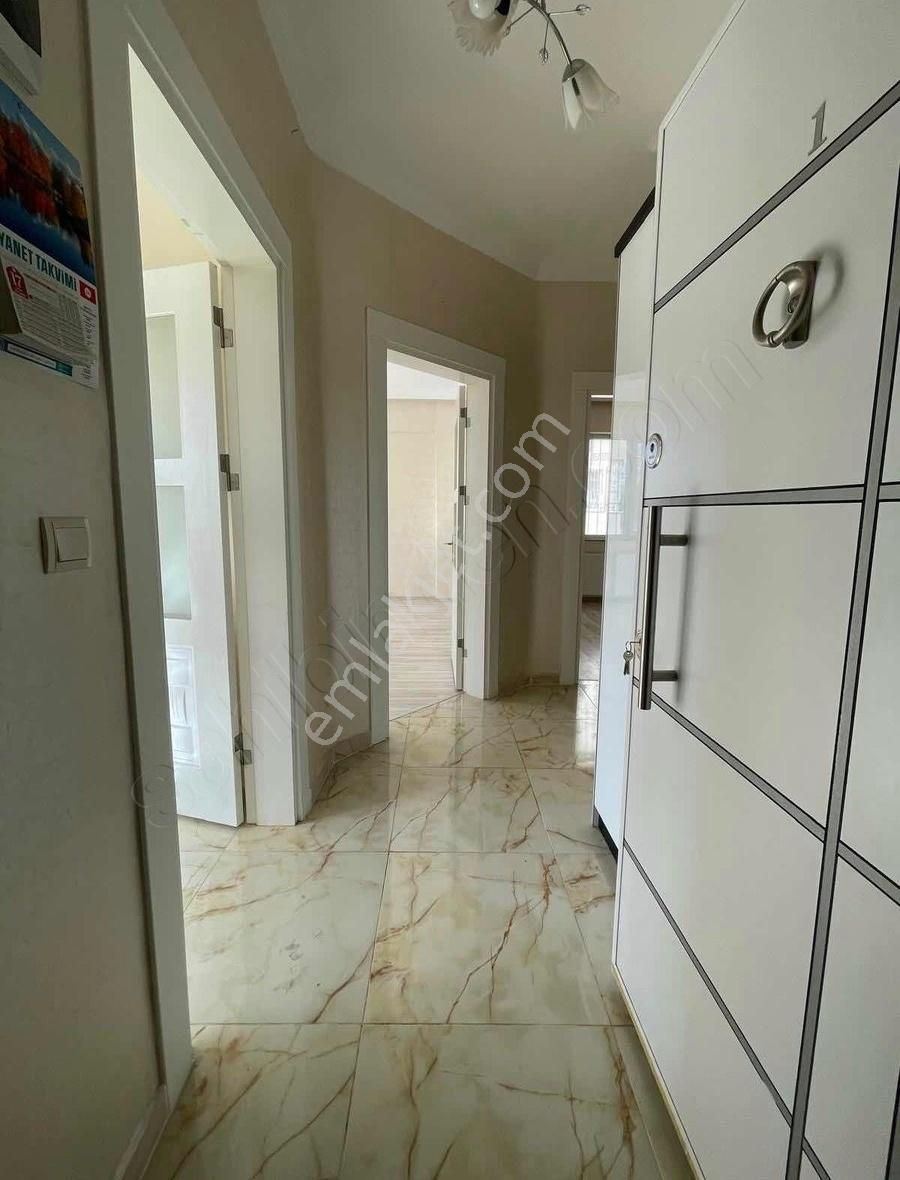 Pusula Emlaktan Eski Beşevlerde Site İçinde Kapalı Otoparklı 2+1