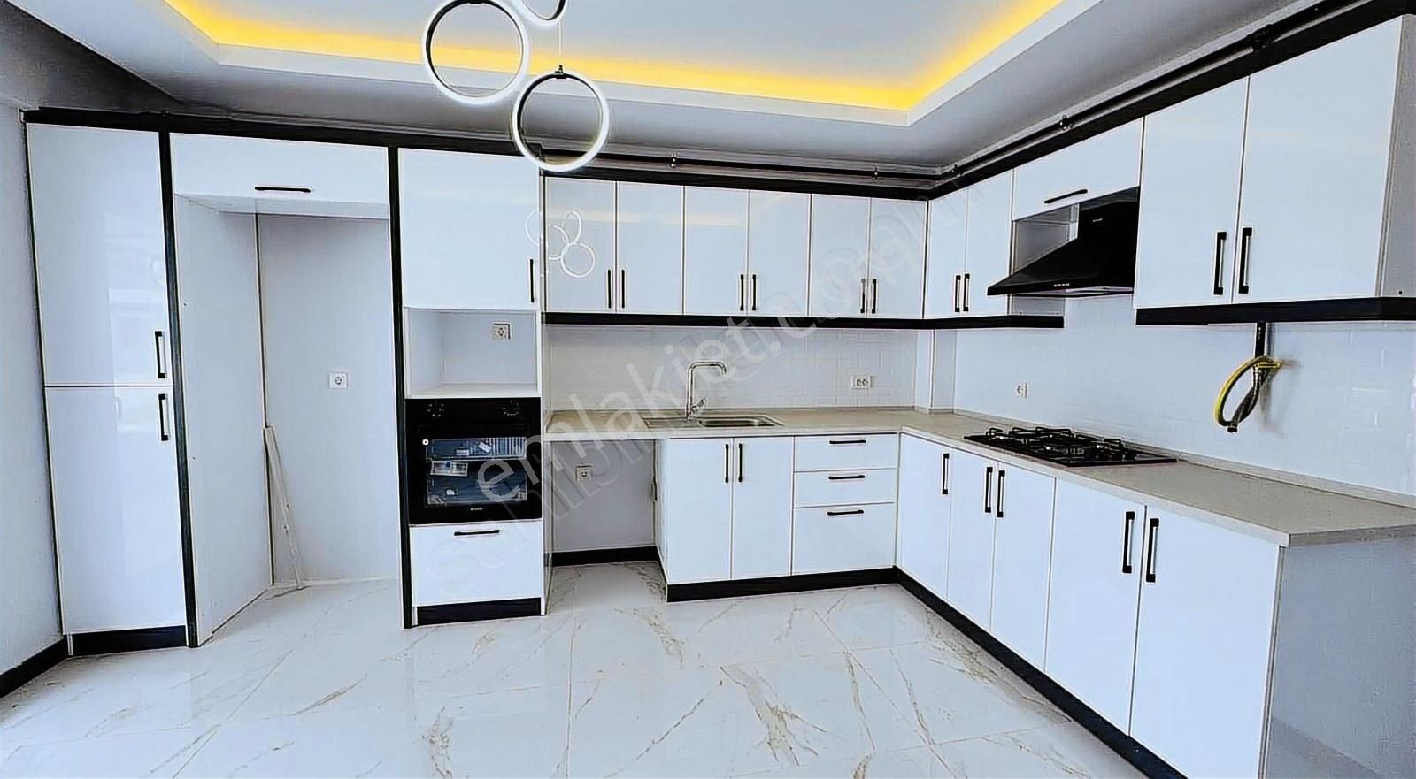 Yükselen'den 3+1 Havuzlu Site İçerisinde 120 M2