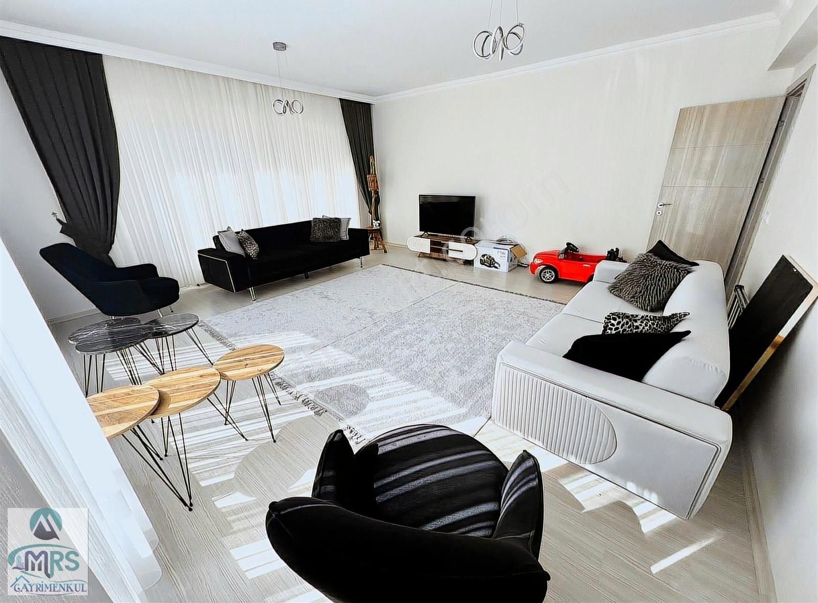 Mrs'den 1453 Konutlarında Ebeveyn Banyolu Satılık 3+1 Daire