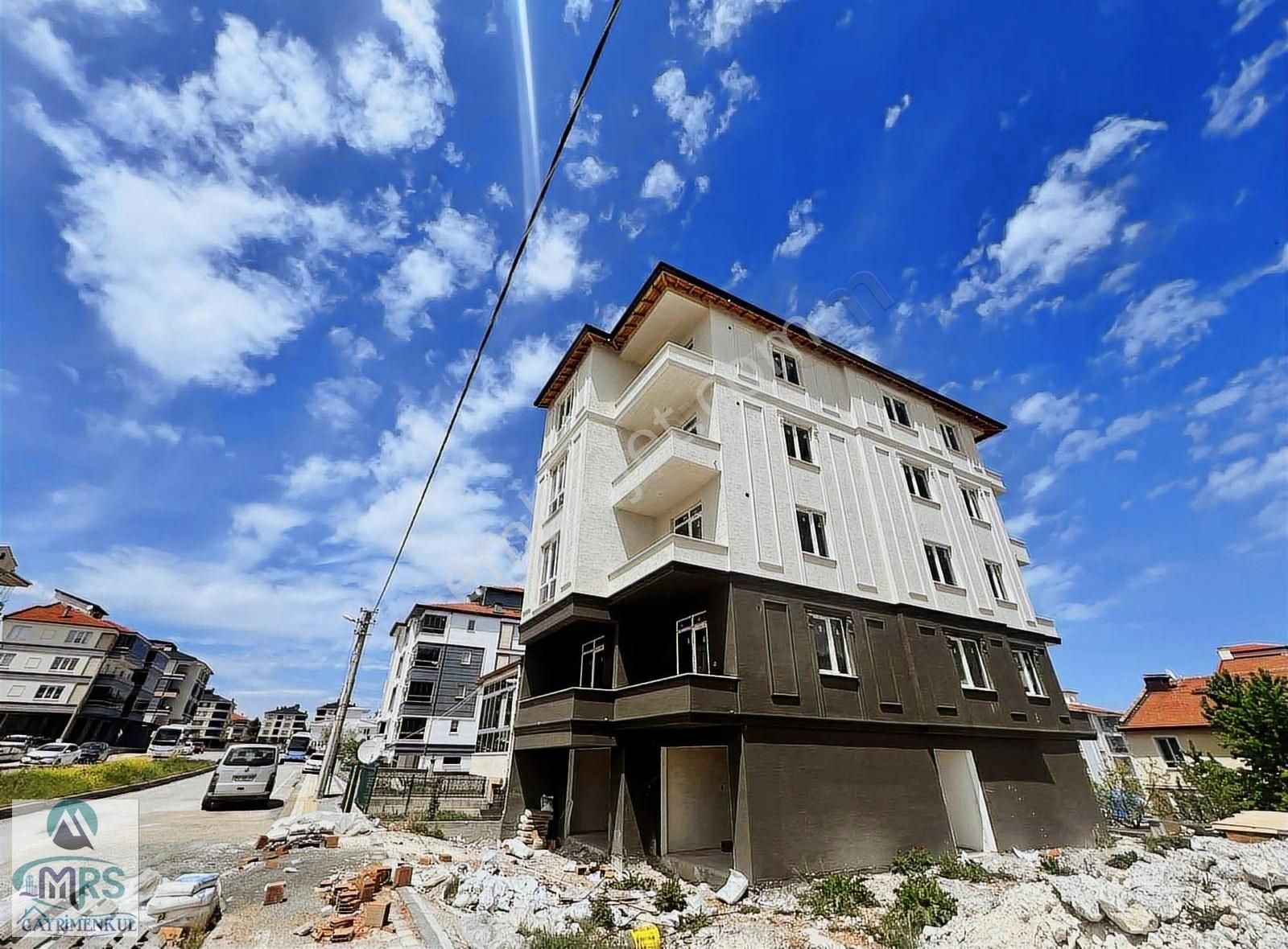 Mrs'den Zafertepe'de 3 Cephe Ara Kat Satılık 3+1 Daire