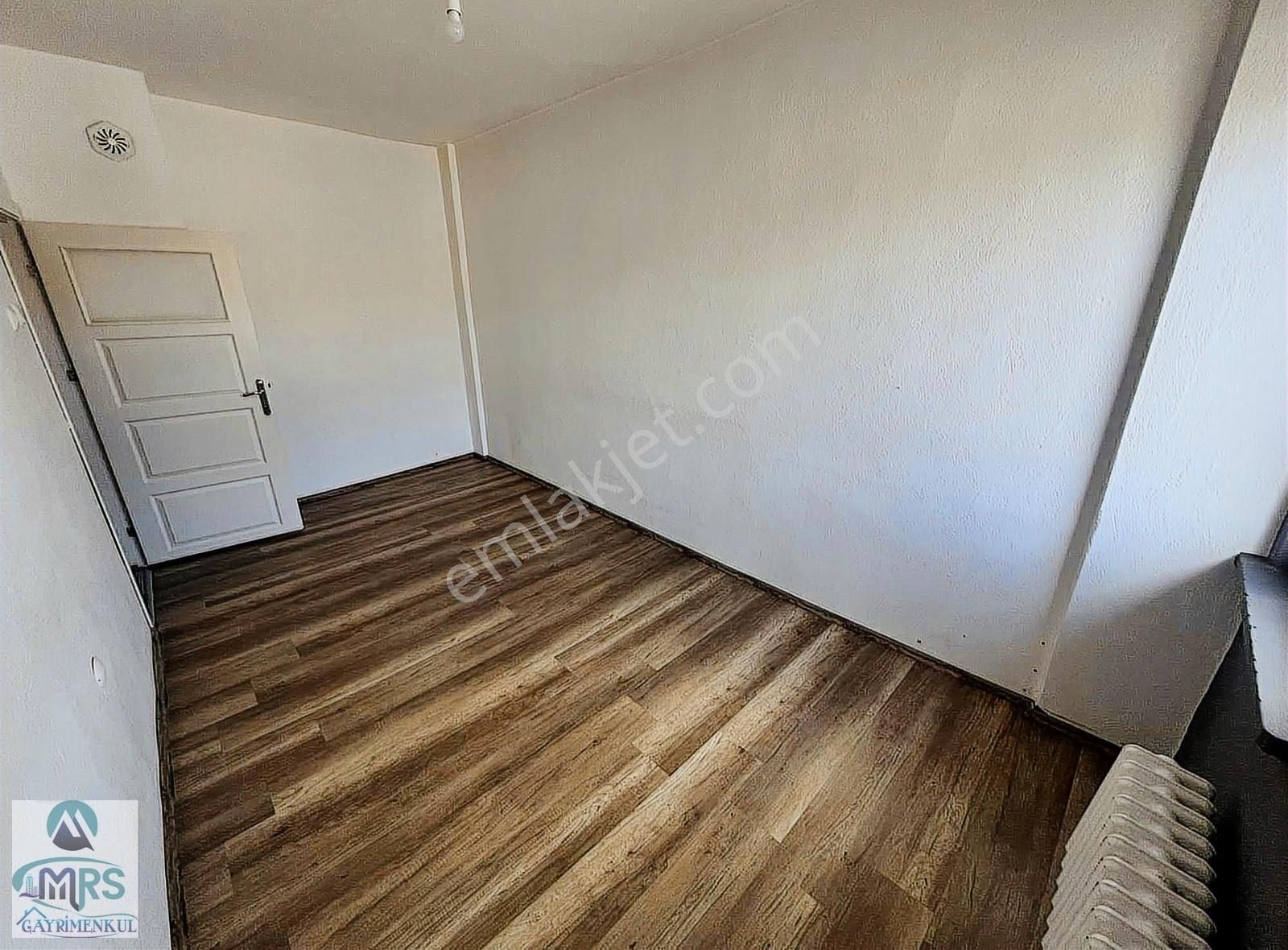 Mrs'den Sevgiyolu Haskasapoğlu Üstü Kiralık 3+1 Daire Veya Ofis